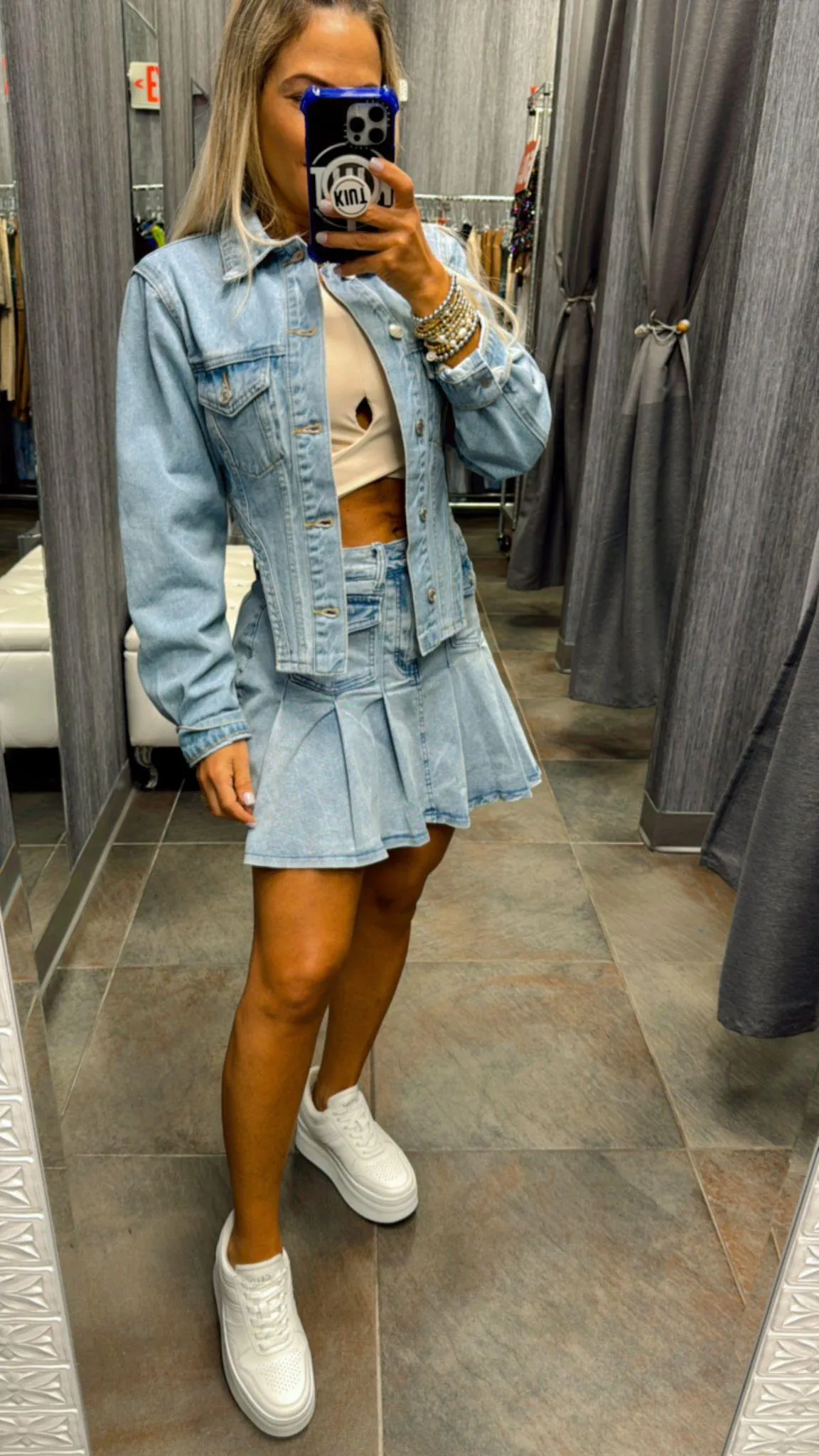 3145 Pleated mini denim skirt