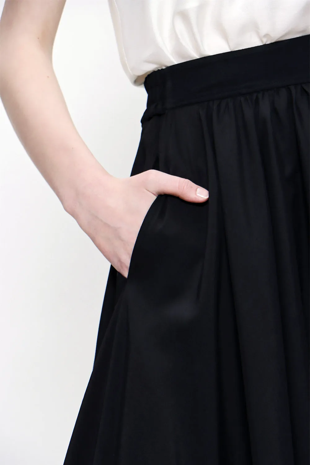 Black Pleated skirt 81184