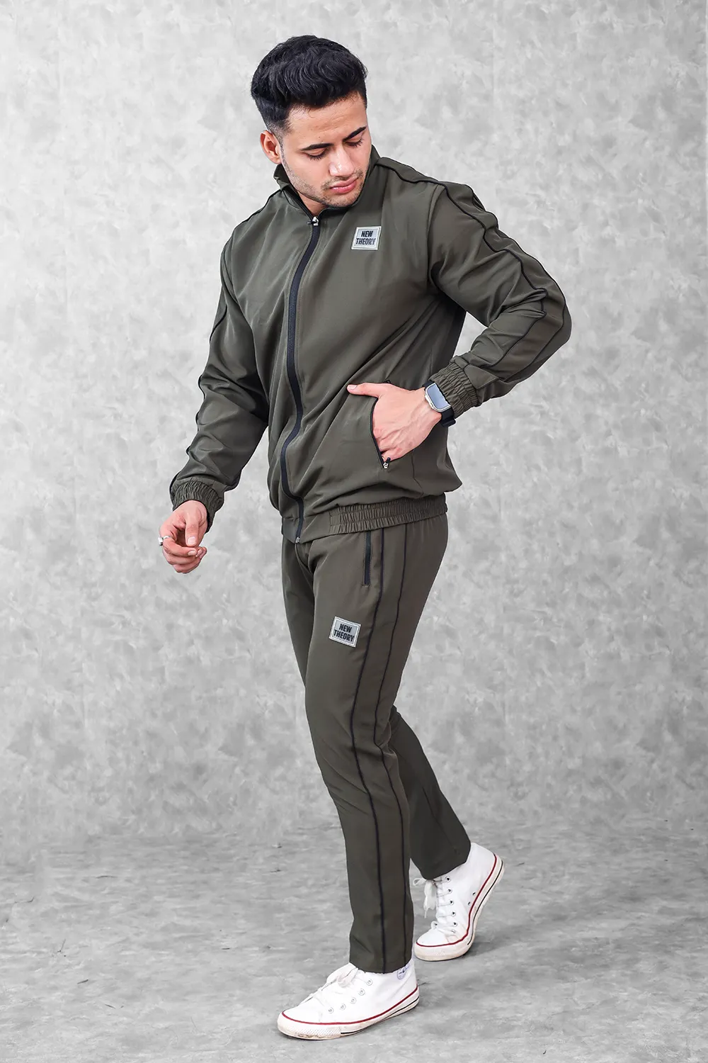 Essential Performance Track pants- Olive