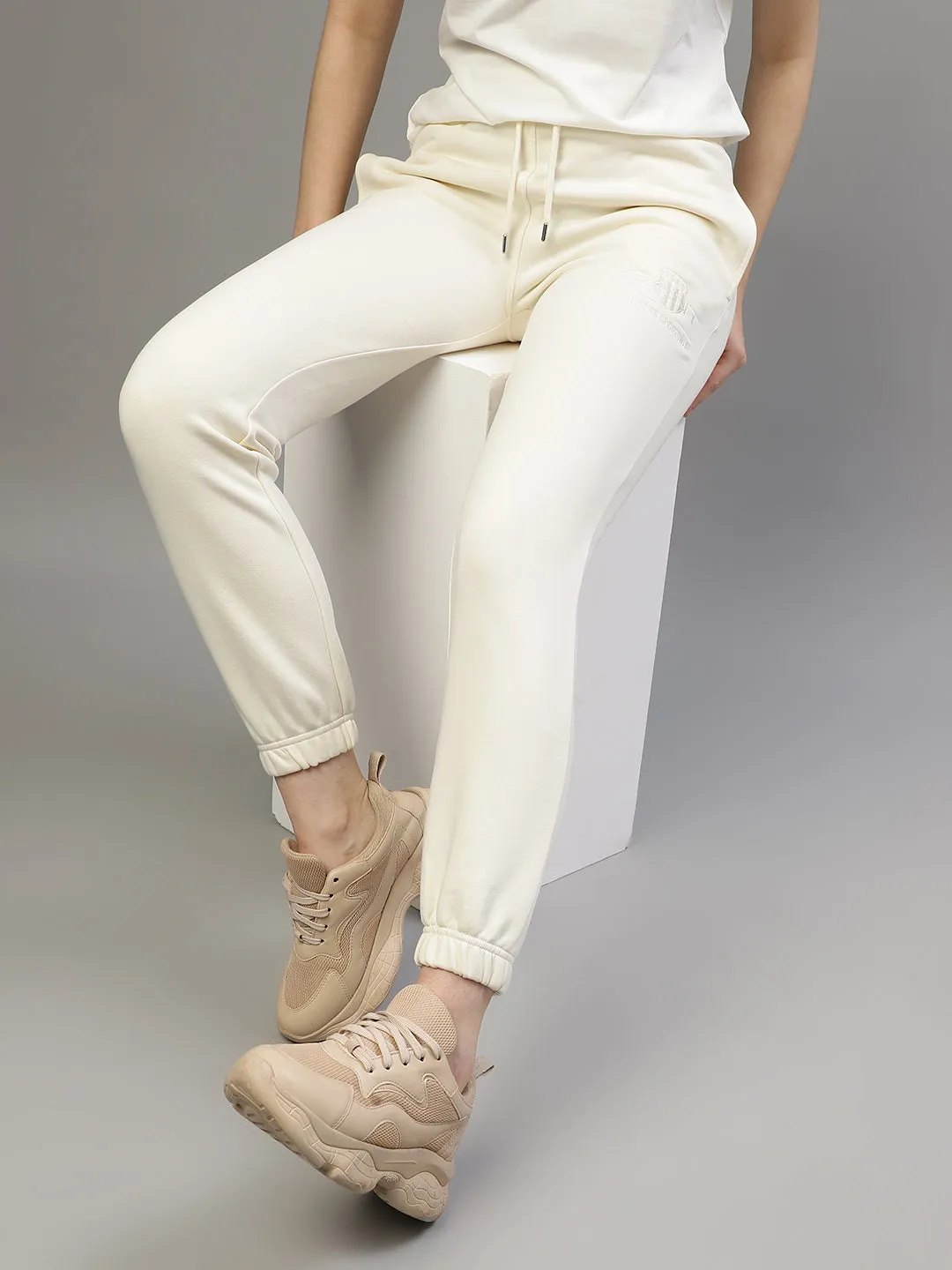 Gant Women Cream Solid Regular Fit Trackpants