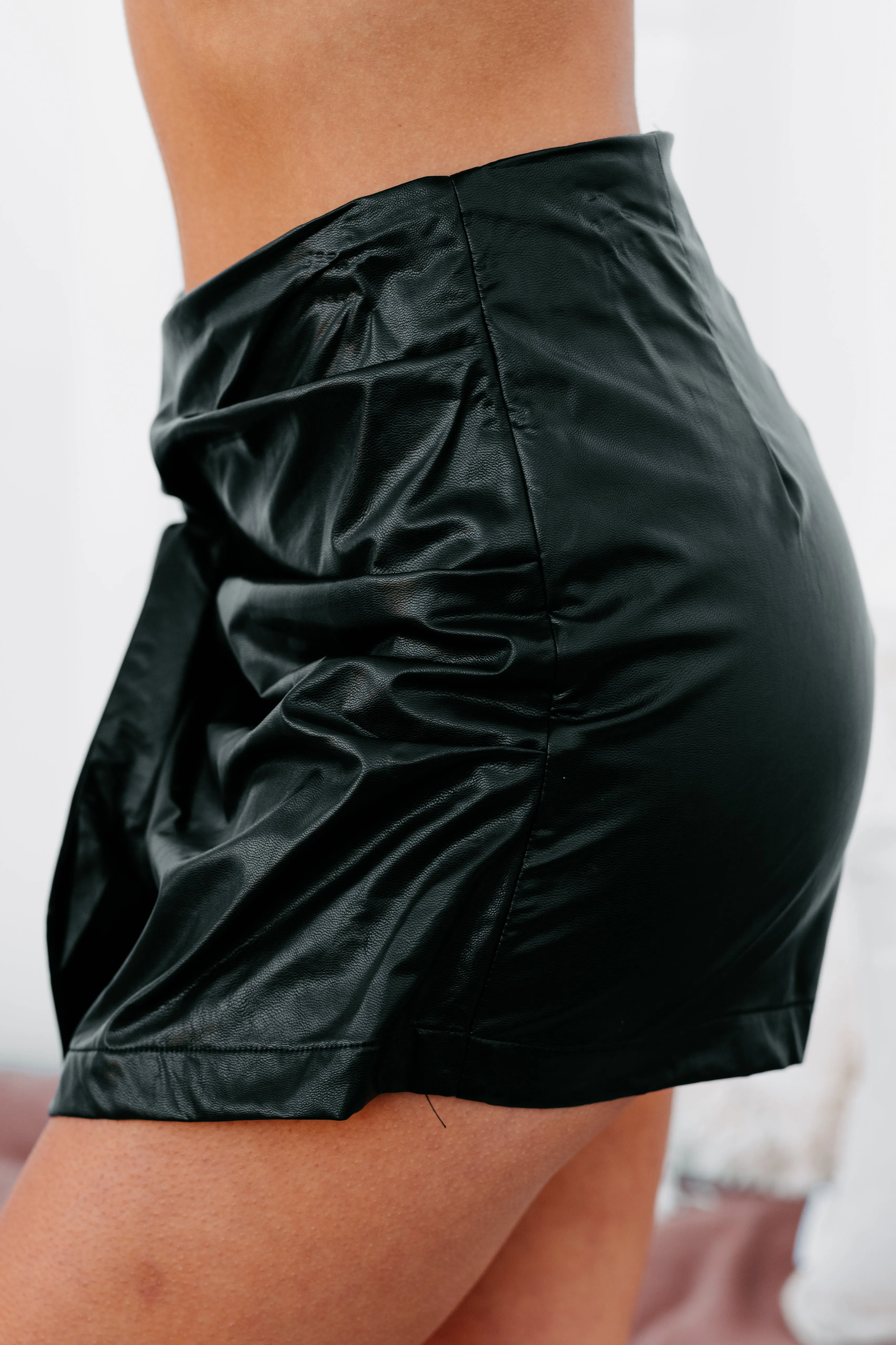 Heartbreak Central Pleated Faux Leather Skort (Black)