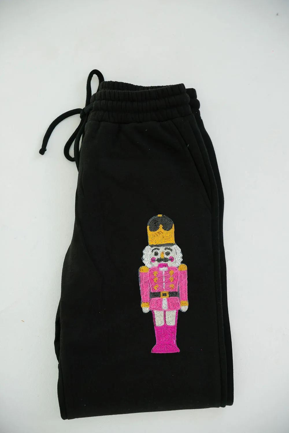 NUTCRACKER JOGGERS